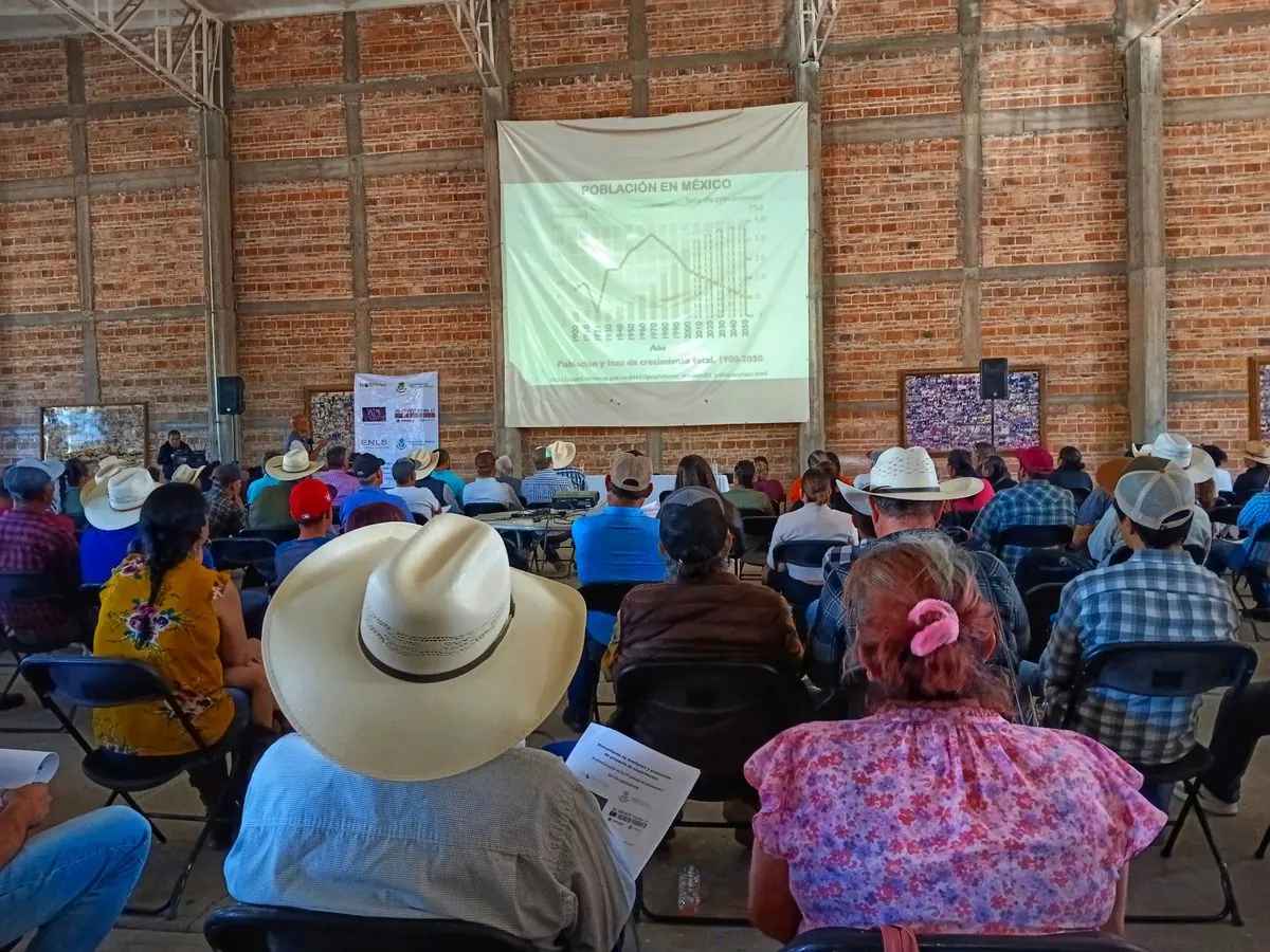 Productores en la capacitación de Norman con Coparmex Jalisco y AL-INVEST Verde