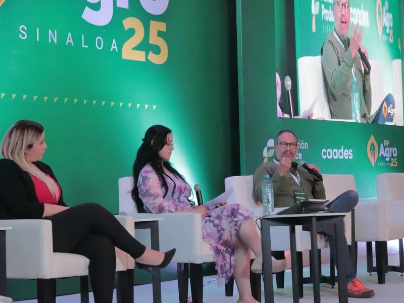 Sergio Alanís en el panel de Expo Agro Sinaloa 2025